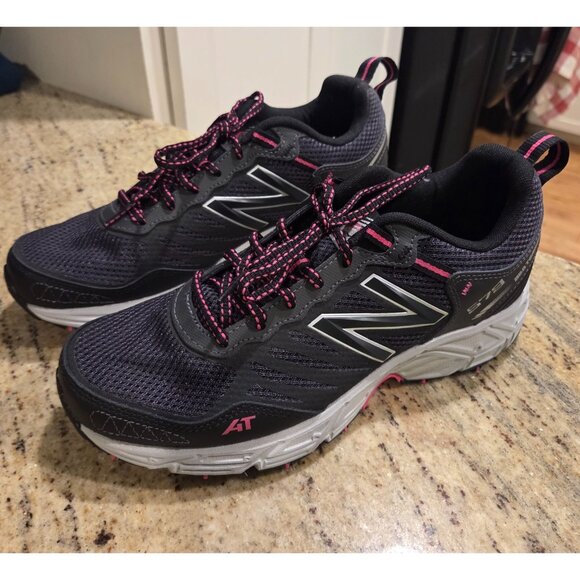 New Balance 573 All Terrain Athletic Shoes Women Black Pink Size 10.5 B W7T573E3 - Picture 2 of 13